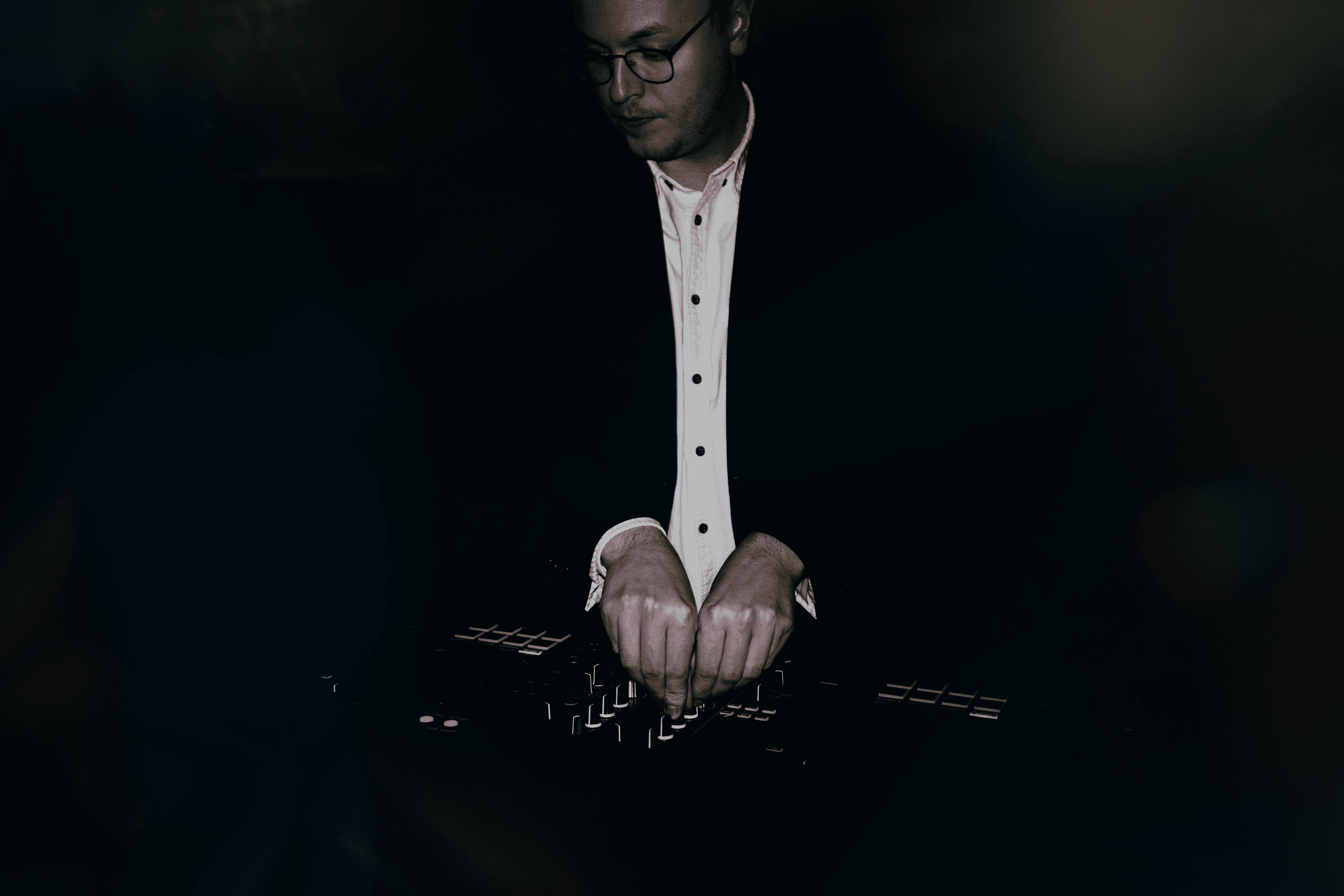 Anton Roxhage DJ i aktion